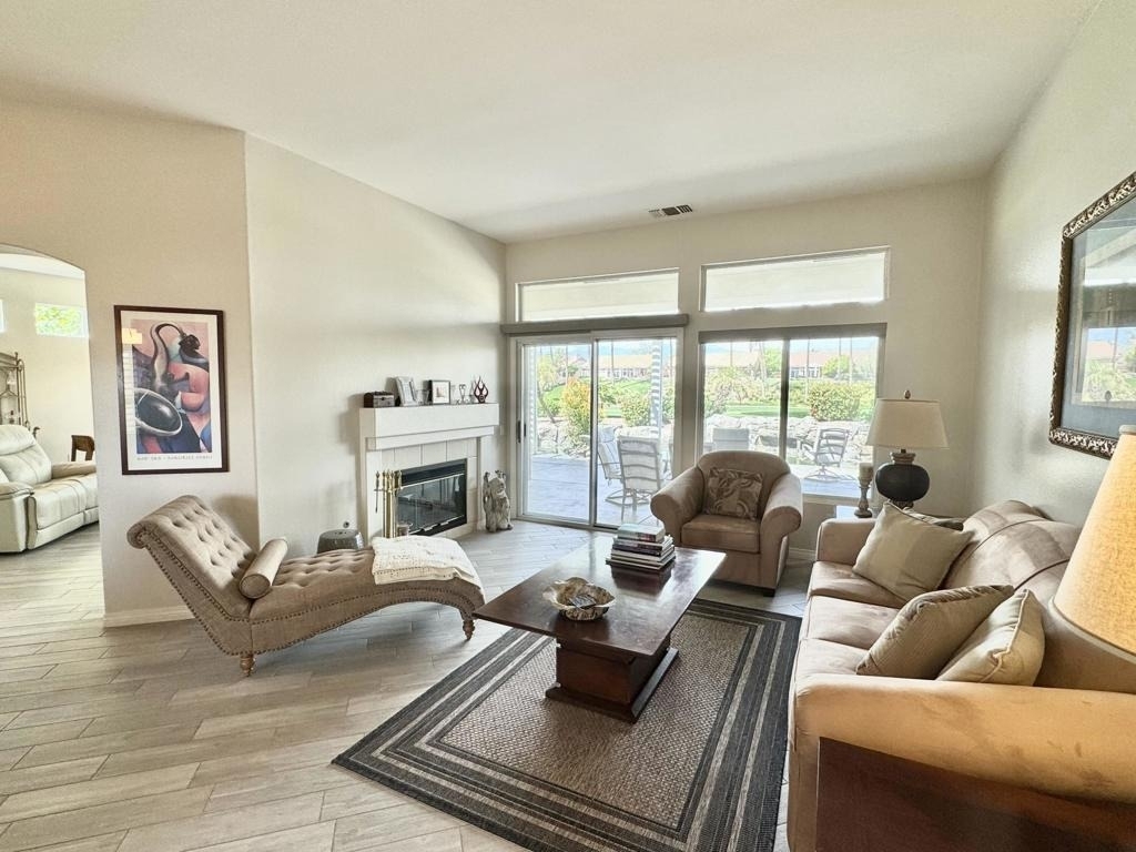38071 Brandywine Avenue - Photo 4