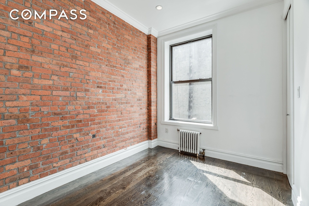 747 9th Avenue - Photo 3