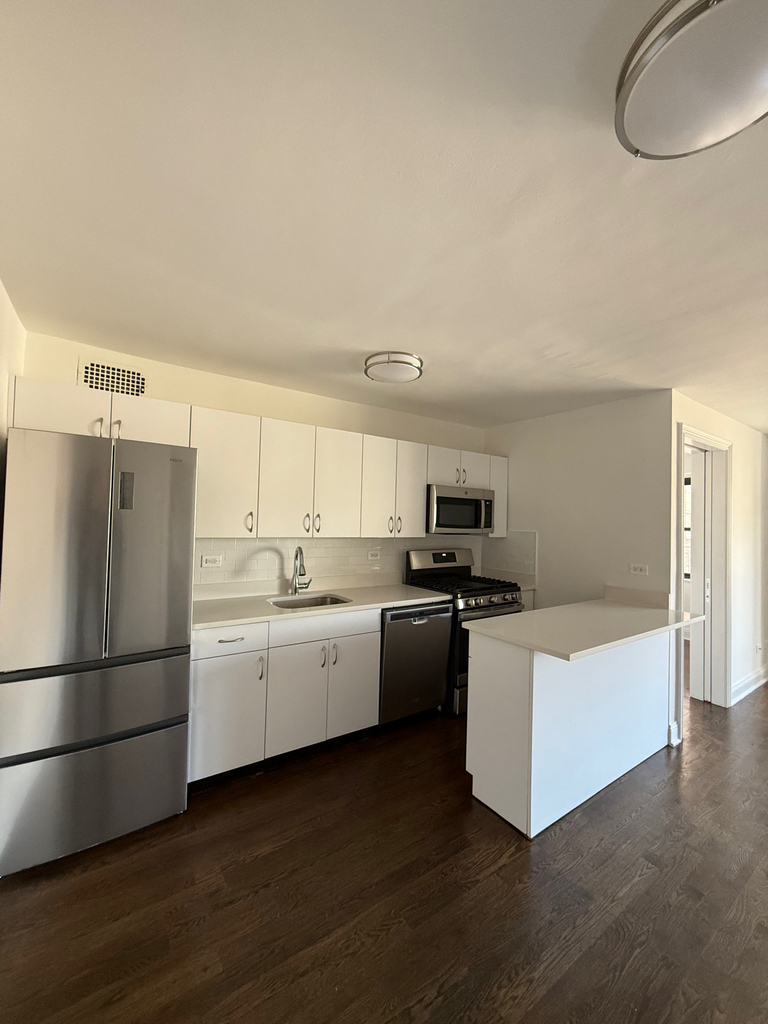 145 East 16th Street - Photo 2