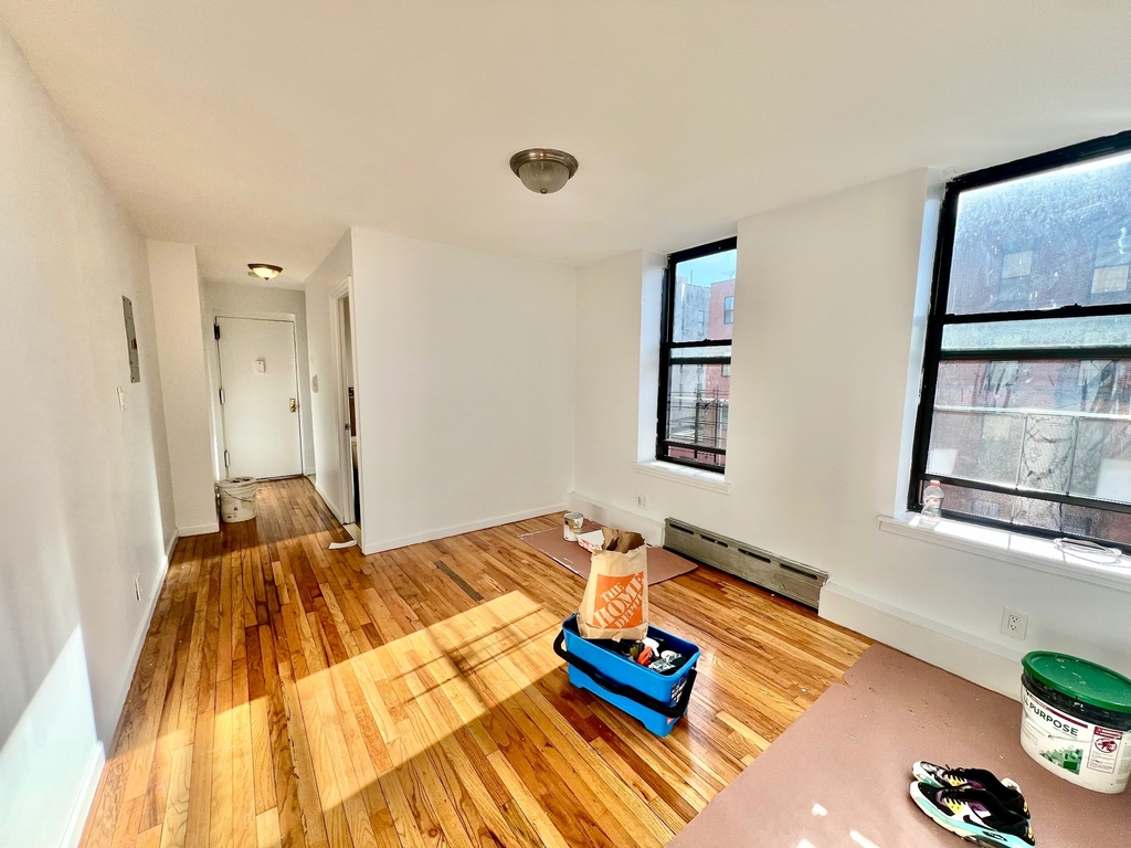  Putnam Avenue - Photo 8