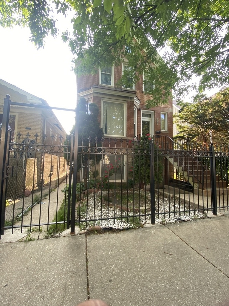 2034 N Kedvale Avenue - Photo 0