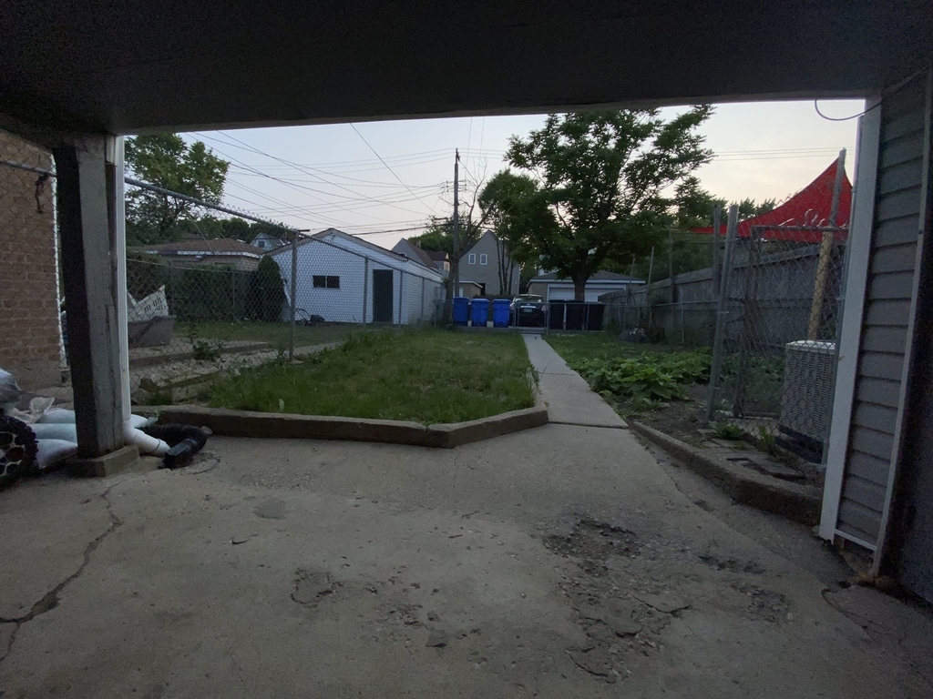 2034 N Kedvale Avenue - Photo 10