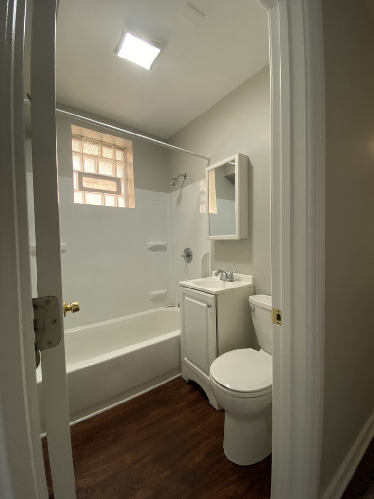 2034 N Kedvale Avenue - Photo 4