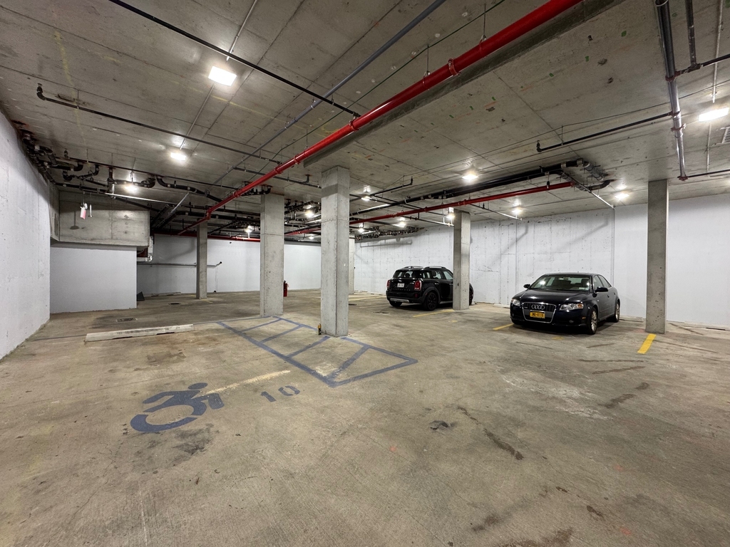 649 Hart Street - Photo 19