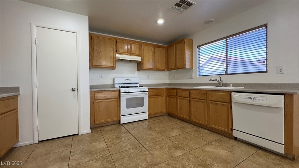 8904 Promised Land Avenue - Photo 15