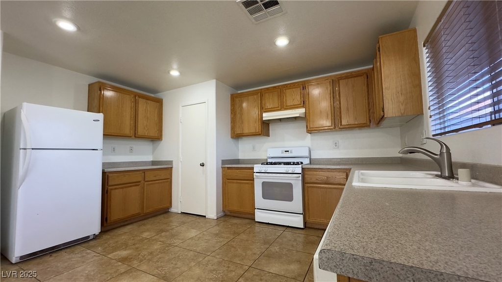 8904 Promised Land Avenue - Photo 13