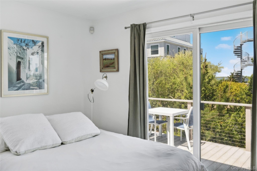 846 Dune Road - Photo 19
