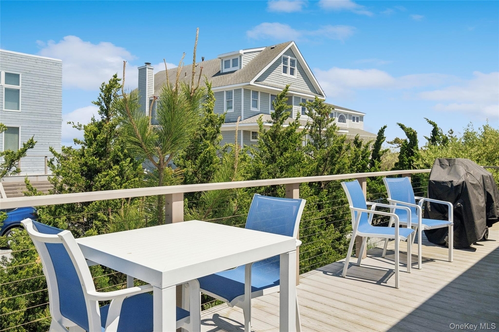 846 Dune Road - Photo 4