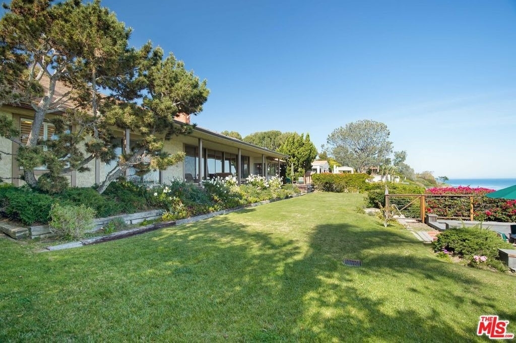 29008 Cliffside Drive - Photo 2