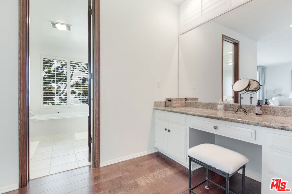 29008 Cliffside Drive - Photo 19