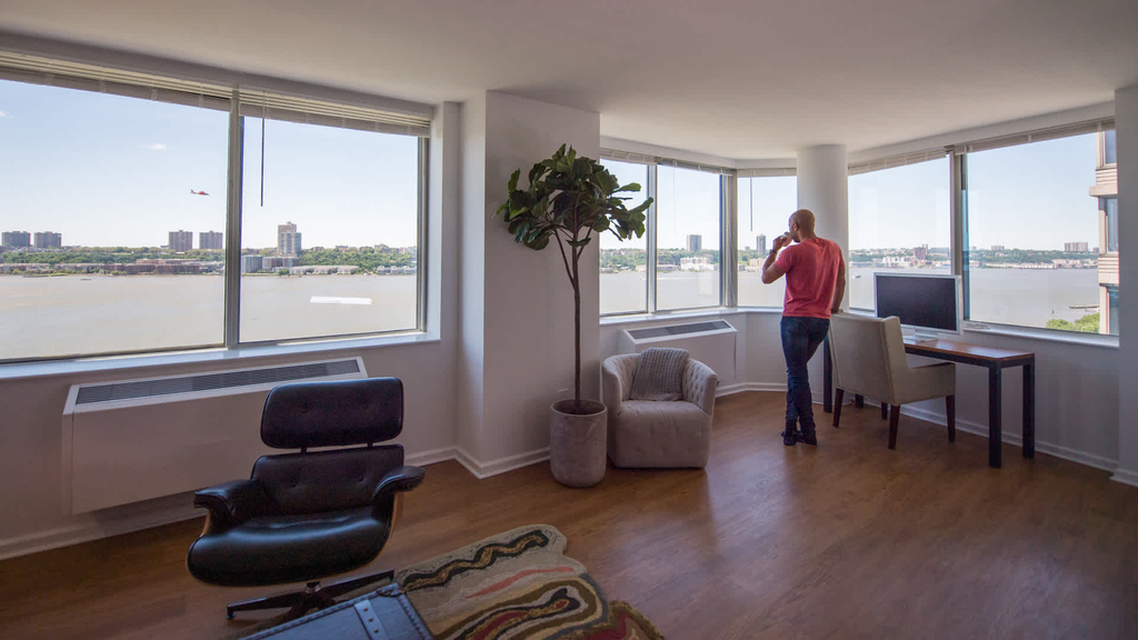 180 Riverside Blvd - Photo 16