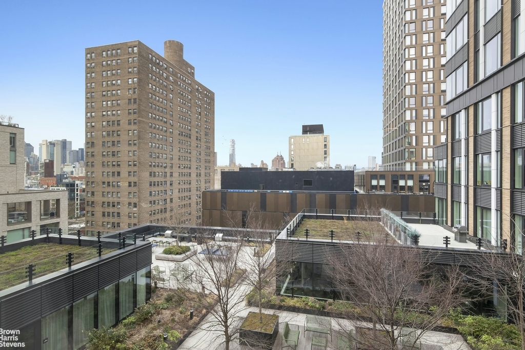 202 Broome Street - Photo 6