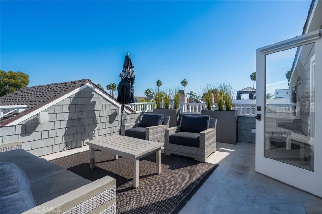 217 Coral Avenue - Photo 33