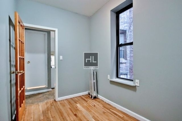East 11th Street - Photo 3