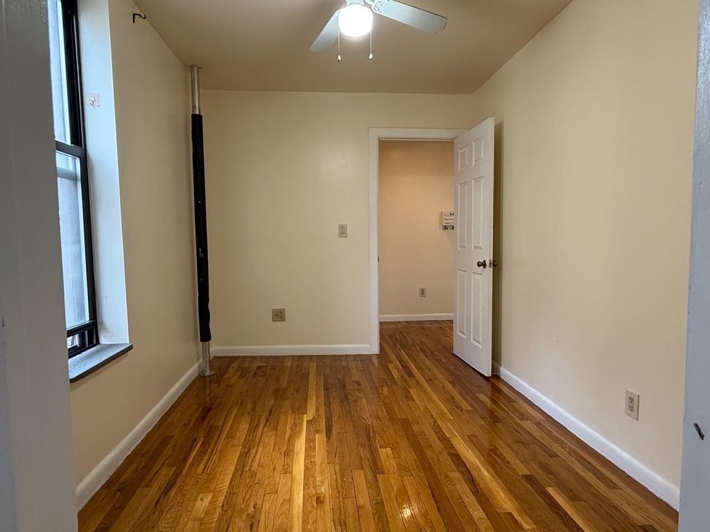 1672 Park Avenue - Photo 7