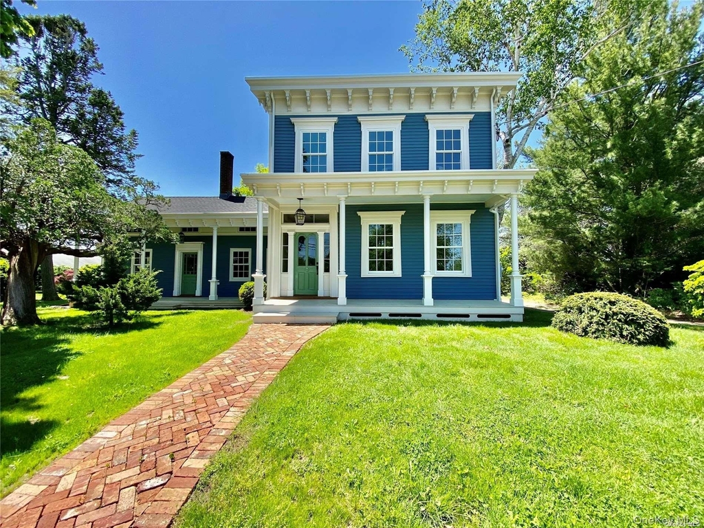 1685 Peconic Lane - Photo 0