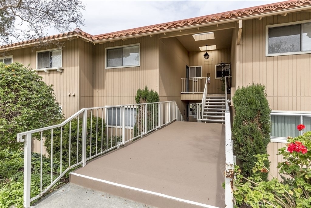 606 Ave Sevilla - Photo 2