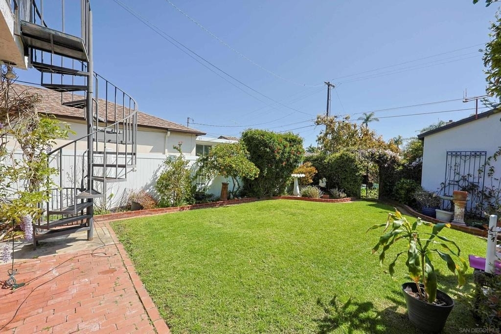 237 E Avenue - Photo 38