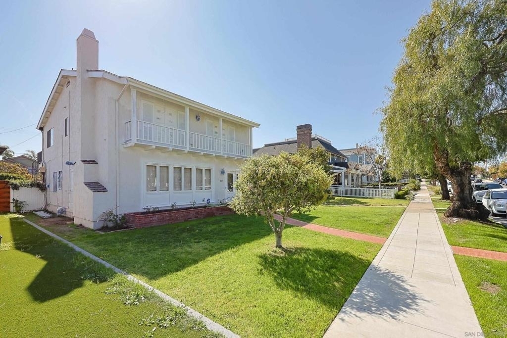 237 E Avenue - Photo 3