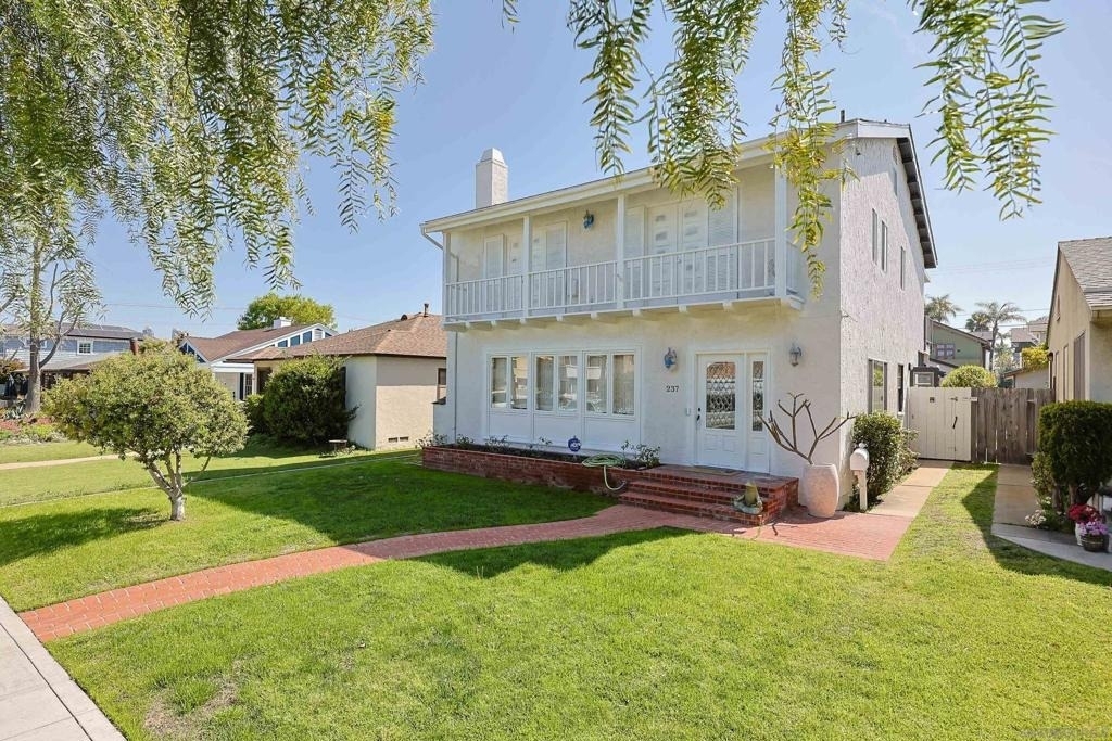 237 E Avenue - Photo 1