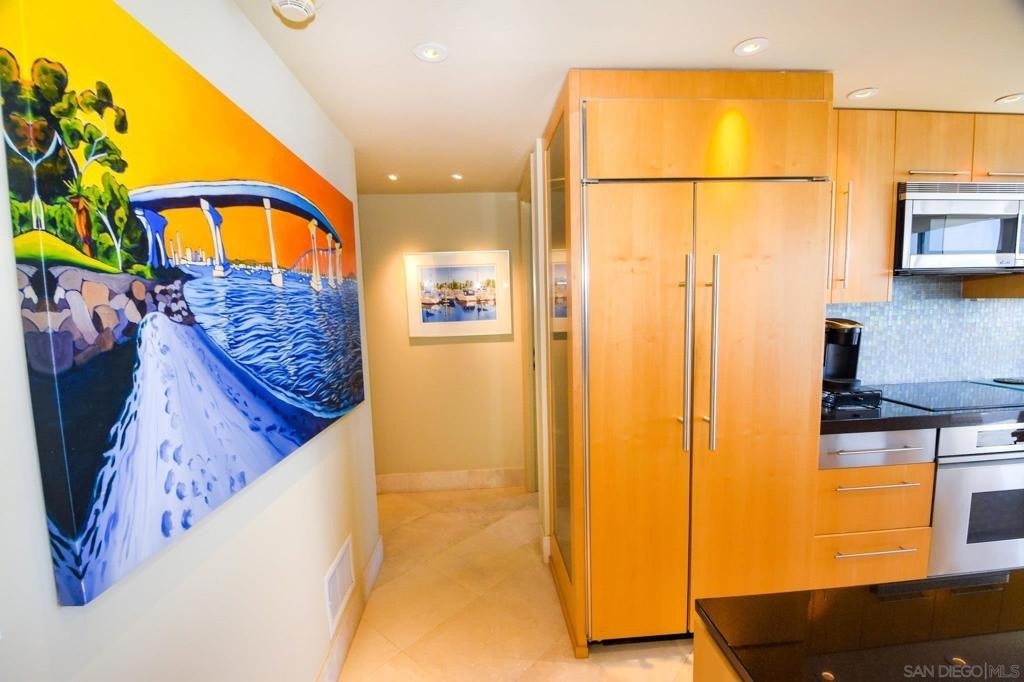 1810 Avenida Del Mundo - Photo 11