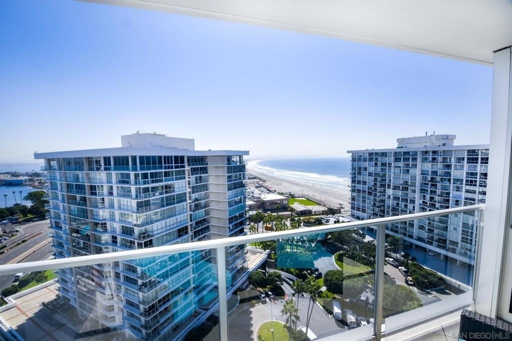 1810 Avenida Del Mundo - Photo 29