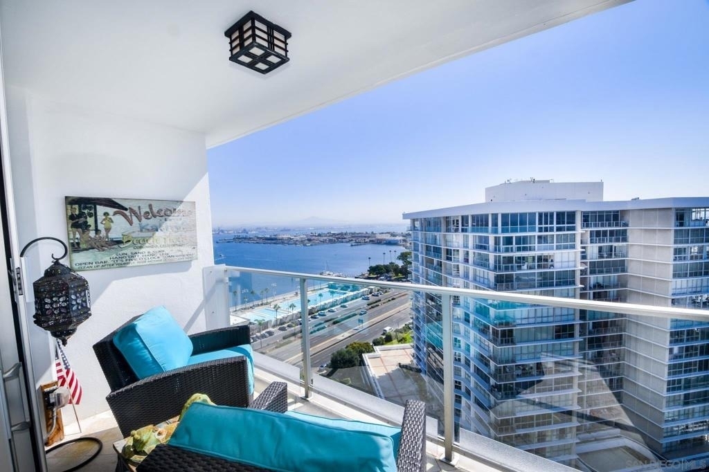 1810 Avenida Del Mundo - Photo 28