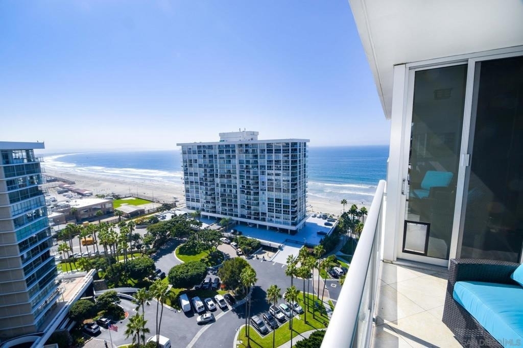 1810 Avenida Del Mundo - Photo 31