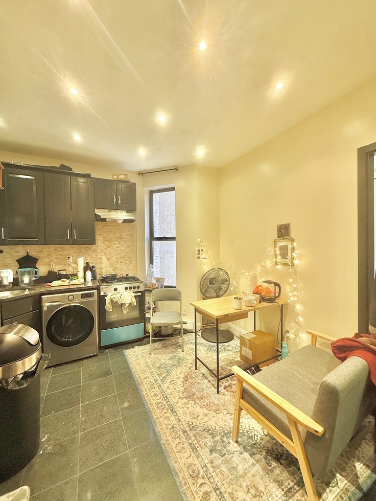 216 W 108th Street - Photo 5