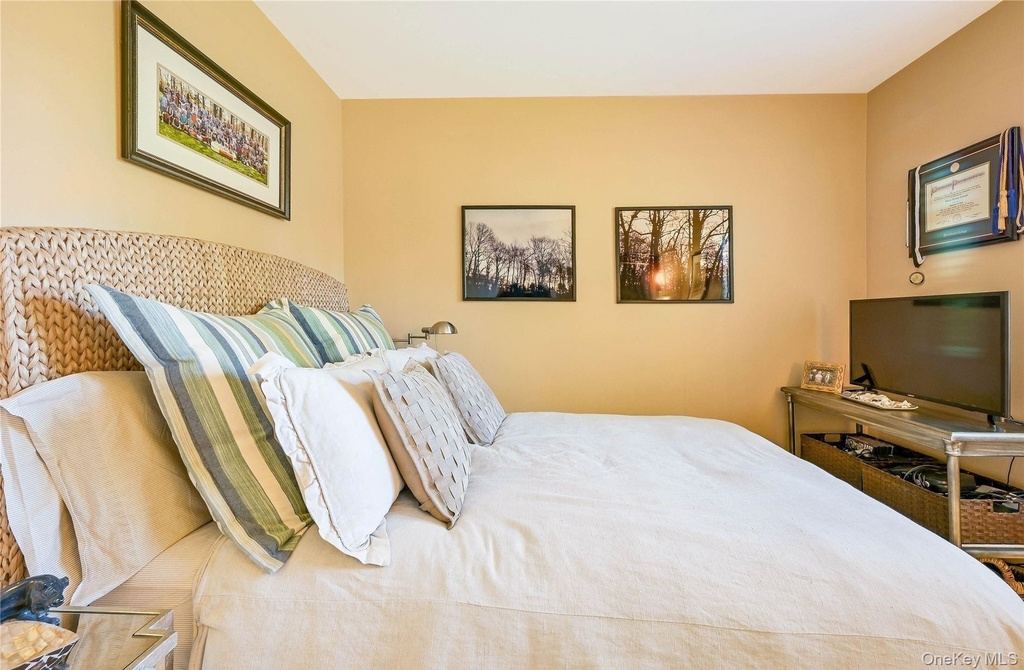 215 Kouros Road - Photo 21