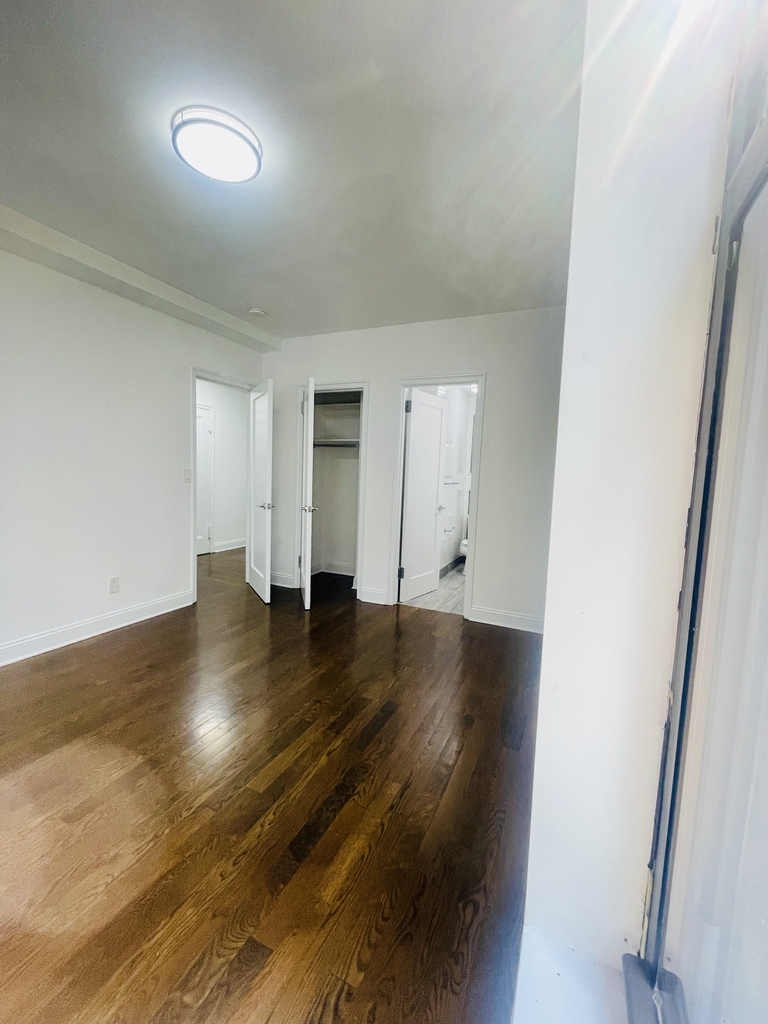 140 East 46th Street , 6M - Photo 7
