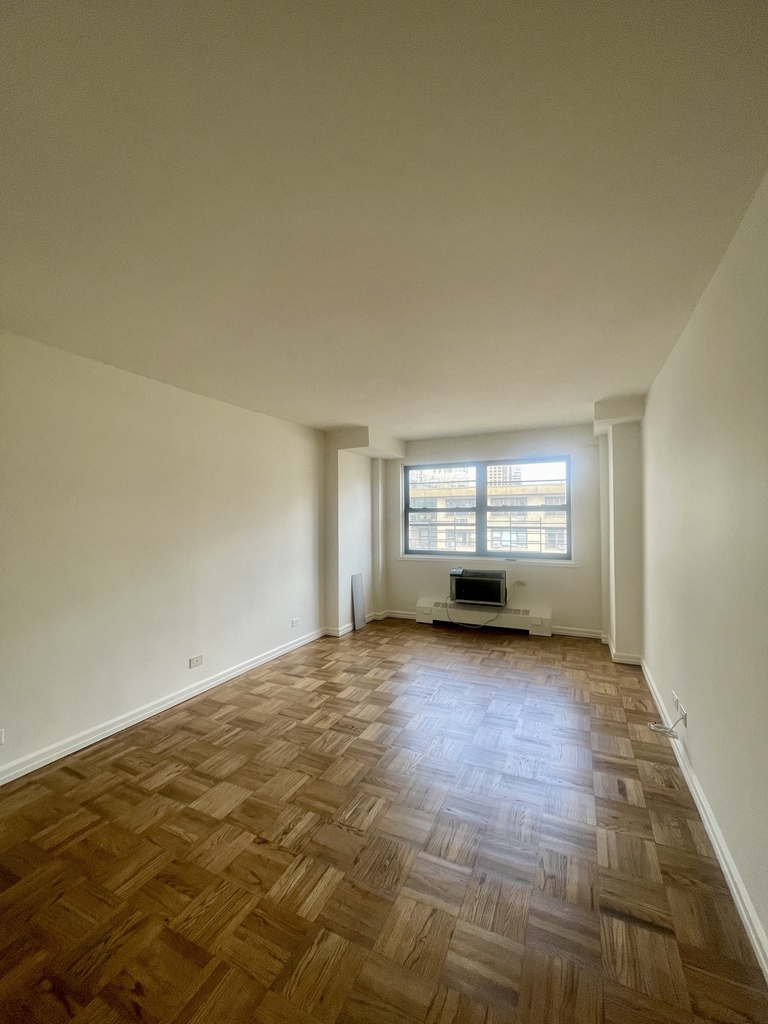 420 East 79th Street, 15B - Photo 7