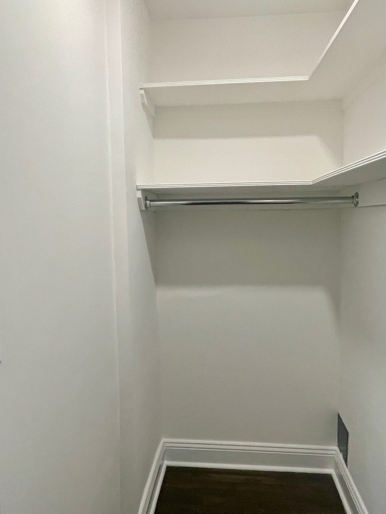 137 East 38th Street, 2E - Photo 6