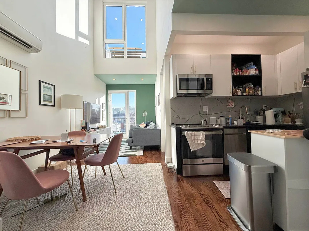 235 Jackson Street - Photo 3