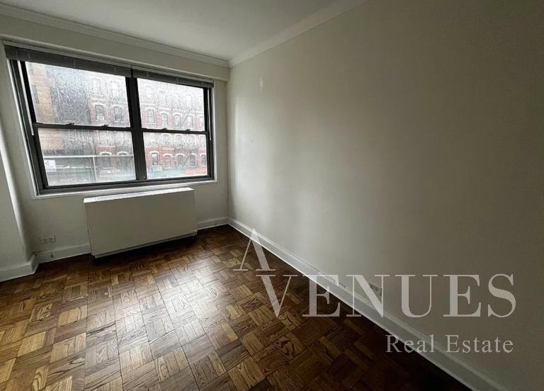 East 83rd Street - Photo 2