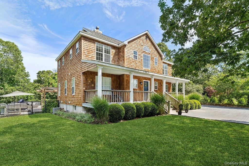 71 Old Canoe Place Road - Photo 4