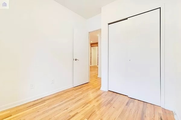 East 78th Street - Photo 5