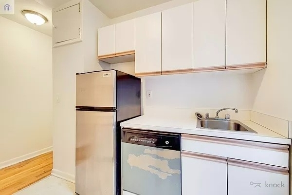 East 78th Street - Photo 0