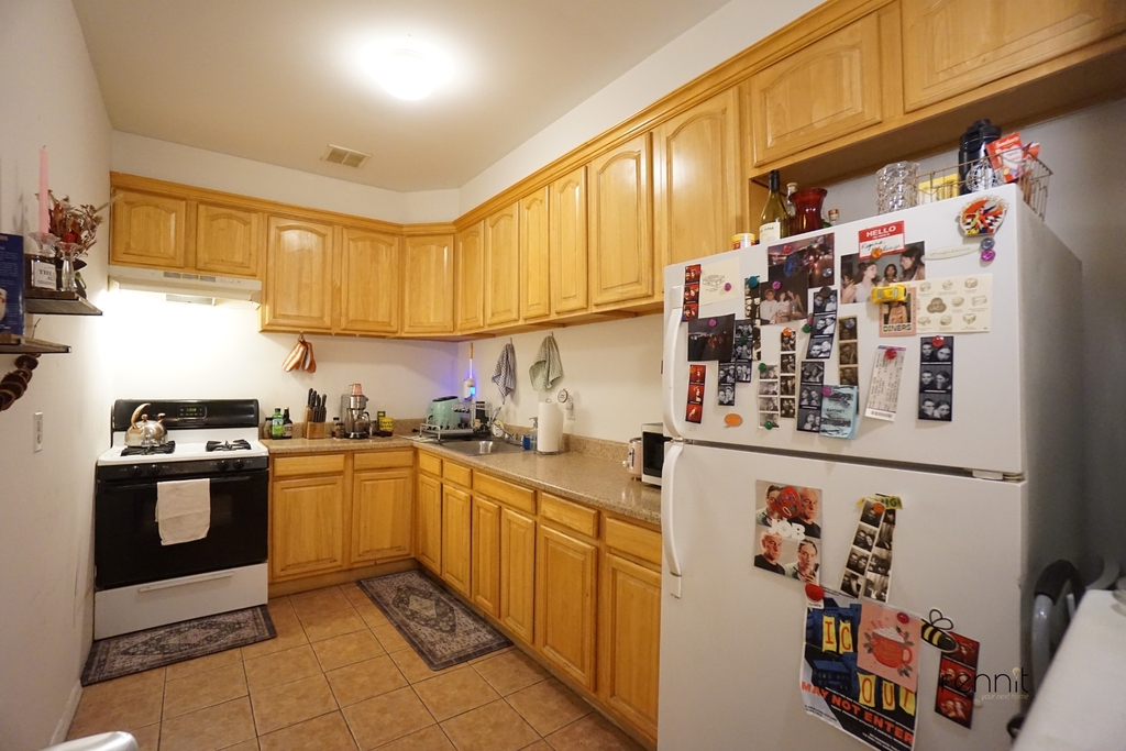 313 Jefferson Street - Photo 0