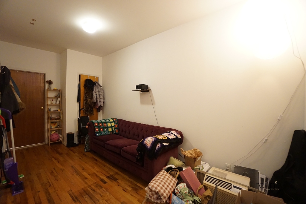 313 Jefferson Street - Photo 2