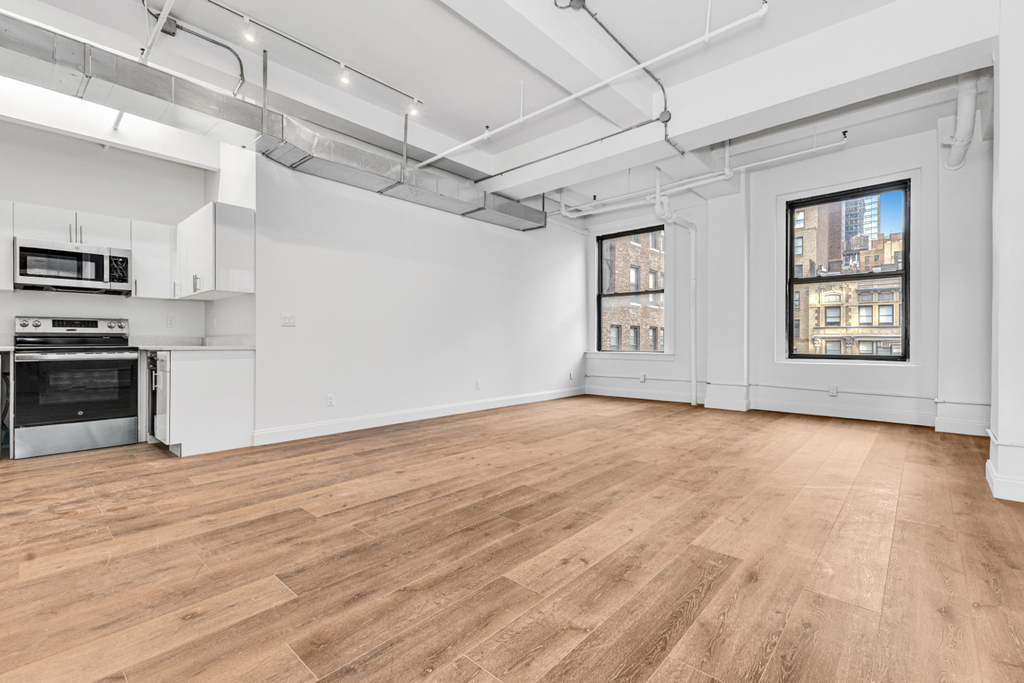 255 West 36th Street - Photo 3
