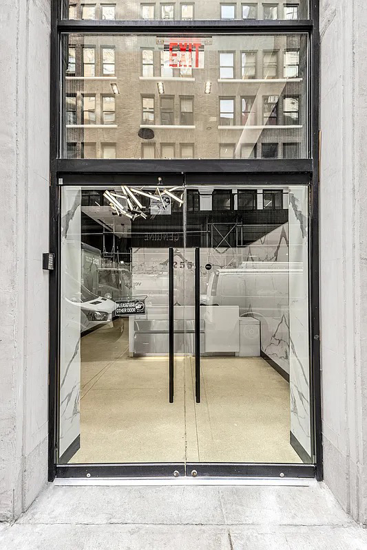 255 West 36th Street - Photo 8