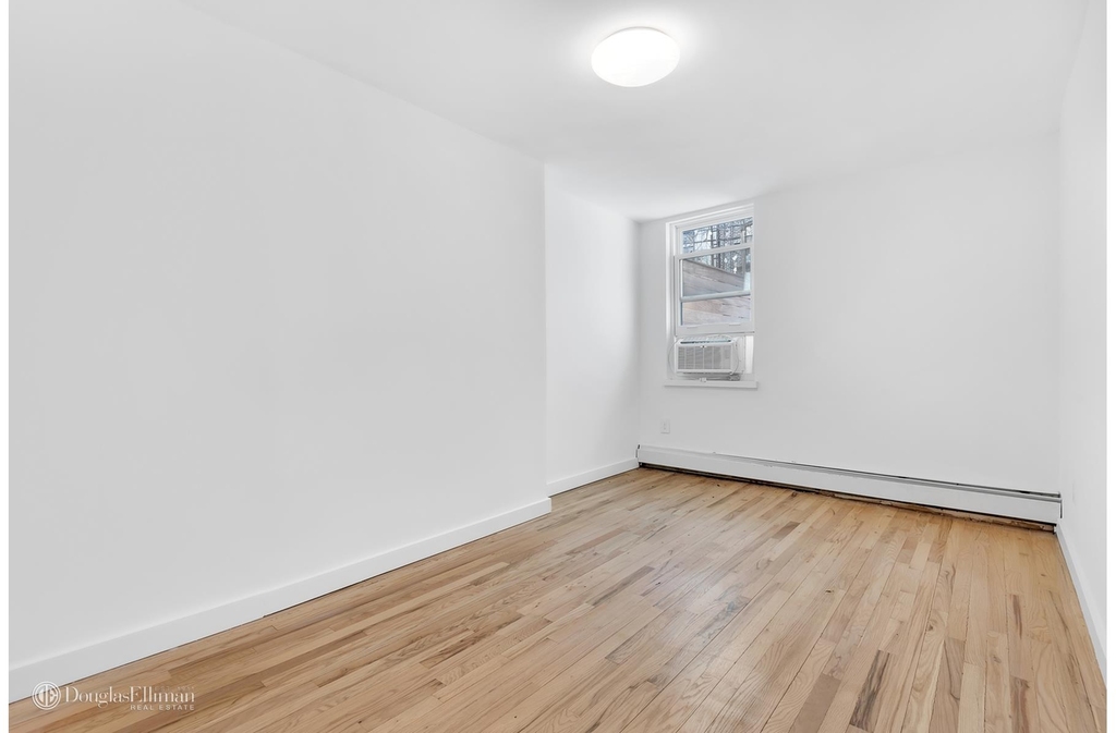 724 Sackett St - Photo 4