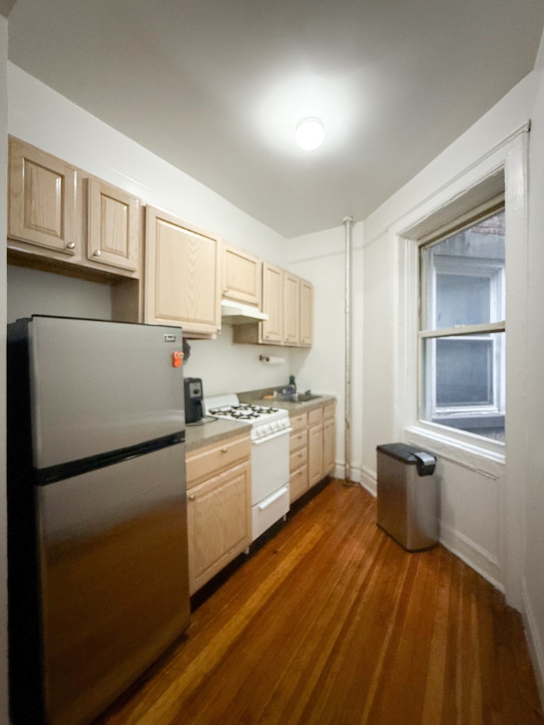 936 West End Avenue - Photo 5