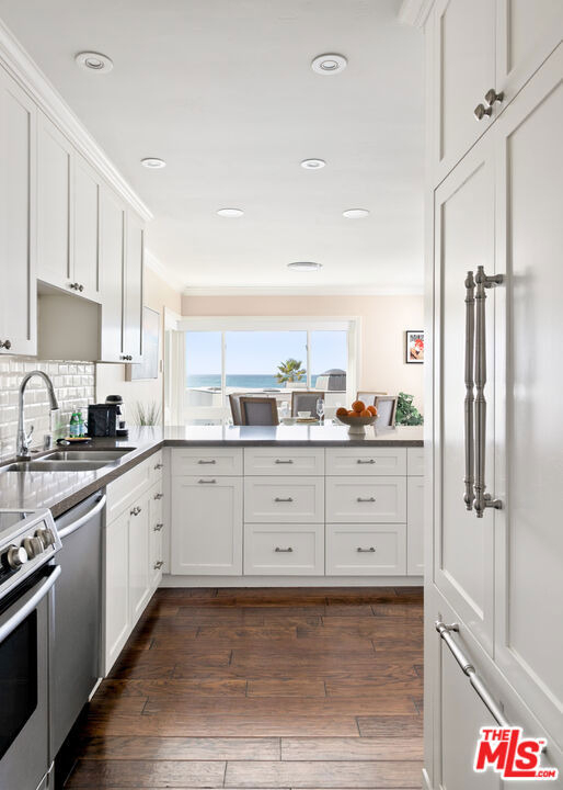 245 Coast Boulevard - Photo 11