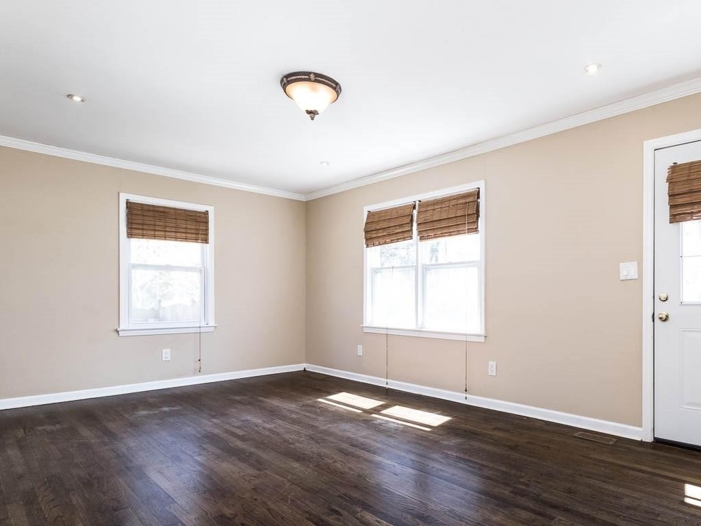 1061 Dell Avenue Se - Photo 4