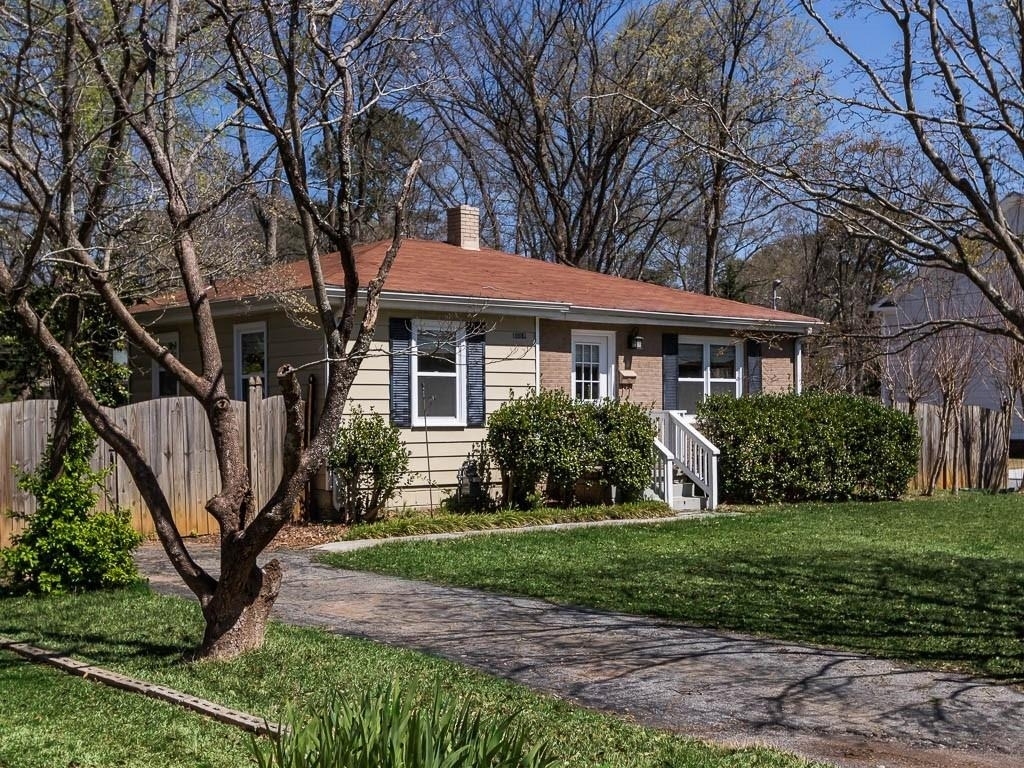 1061 Dell Avenue Se - Photo 0
