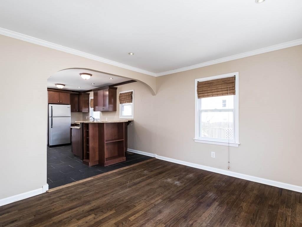 1061 Dell Avenue Se - Photo 5