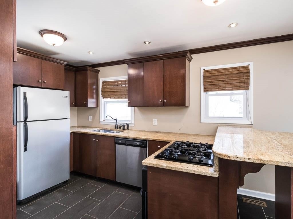 1061 Dell Avenue Se - Photo 7