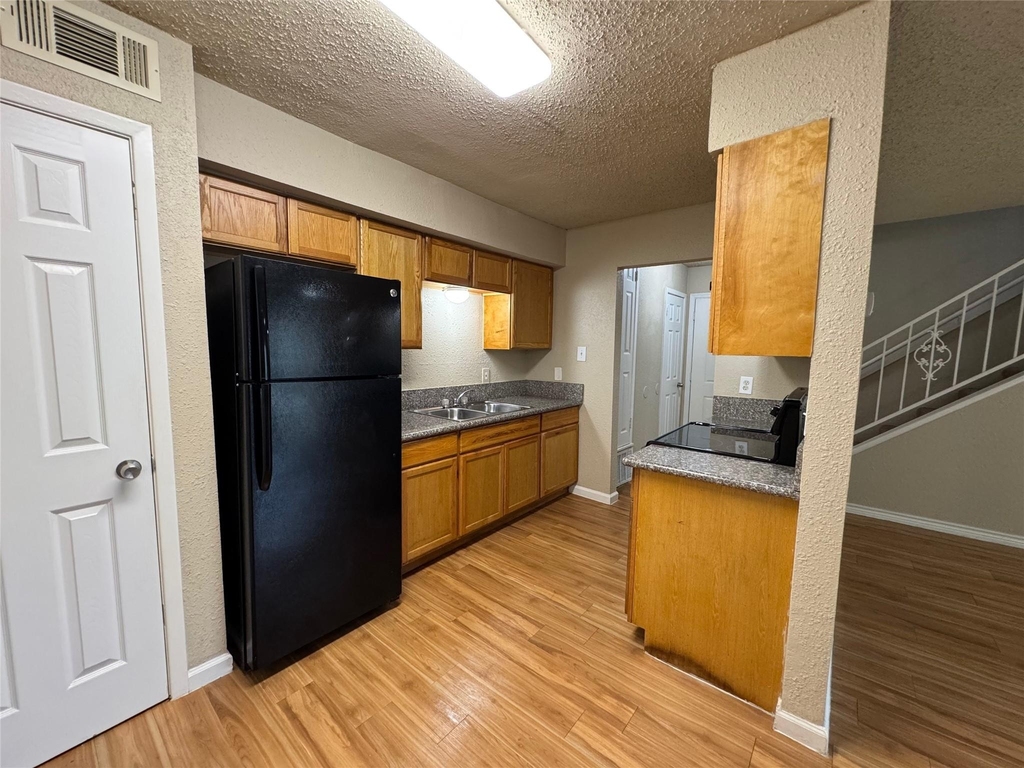 4902 West Wind Trl - Photo 4